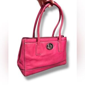 COACH Hampton Madeline Y2K Vintage Berry Pink Shoulder Bag Turnlock Tote Purse